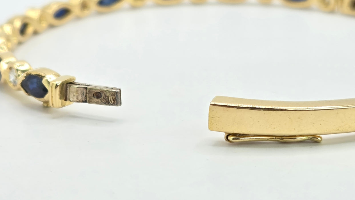 Vintage: 18ct Yellow Gold Sapphire 2.00ct & Diamond 0.36ct Half Hoop Bangle