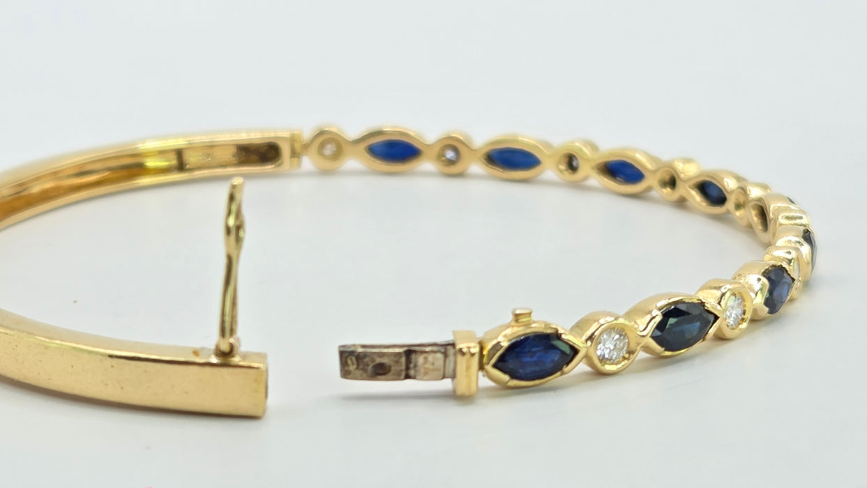 Vintage: 18ct Yellow Gold Sapphire 2.00ct & Diamond 0.36ct Half Hoop Bangle