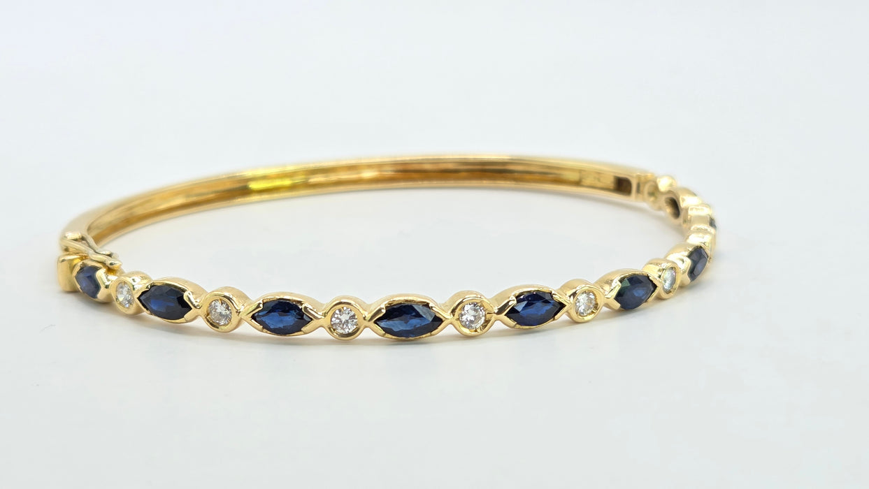 Vintage: 18ct Yellow Gold Sapphire 2.00ct & Diamond 0.36ct Half Hoop Bangle