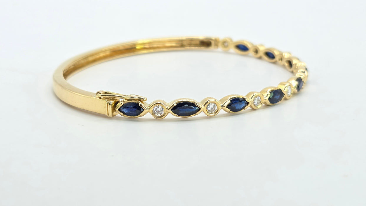 Vintage: 18ct Yellow Gold Sapphire 2.00ct & Diamond 0.36ct Half Hoop Bangle