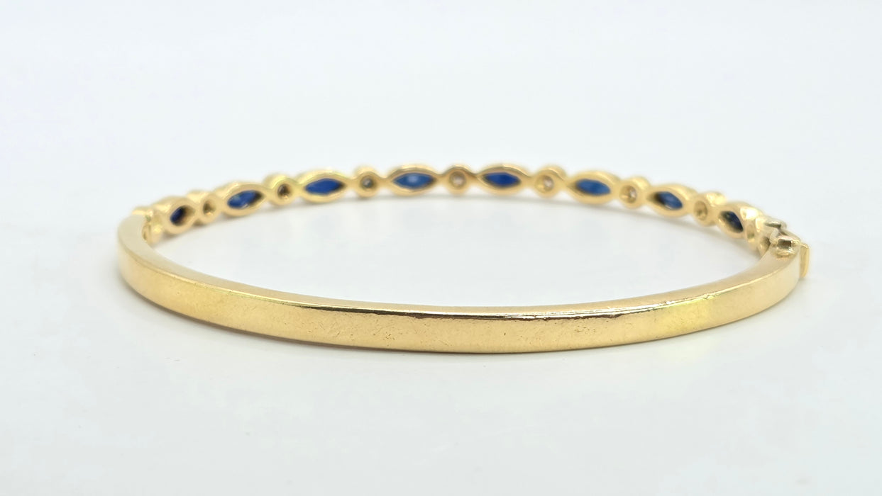 Vintage: 18ct Yellow Gold Sapphire 2.00ct & Diamond 0.36ct Half Hoop Bangle