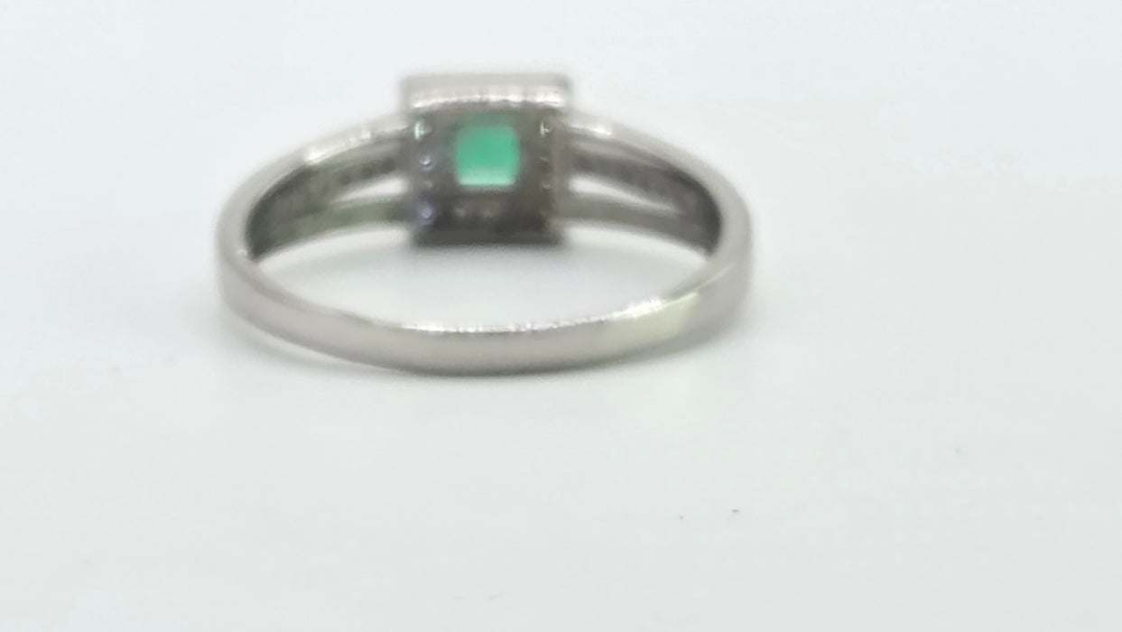 Vintage: 14ct White Gold Emerald & 28 Diamond Square Cluster Ring