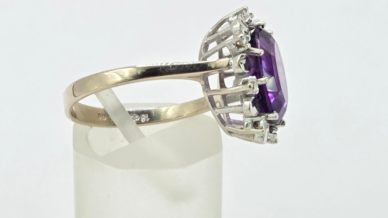 Vintage: 18ct White Gold Amethyst & 8 Diamond Oval Cluster Ring — 3.63ct