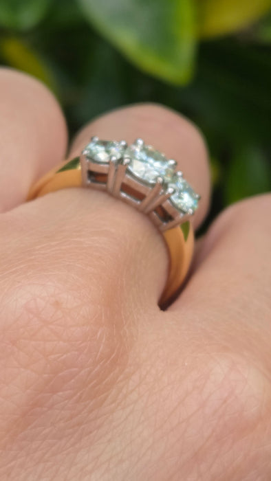 Vintage: 18ct Yellow Gold Simulated Diamond Trilogy Ring