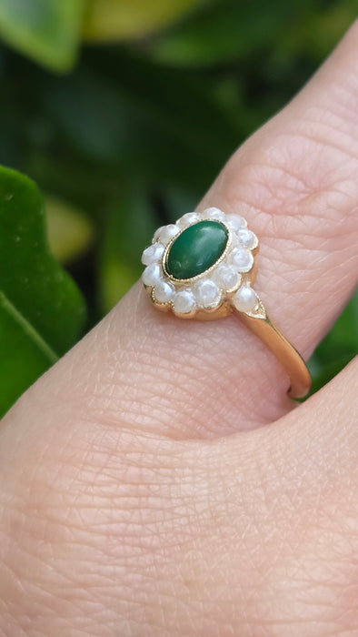 Antique: 18ct Yellow Gold Green Jade & Seed Pearl Cluster Ring