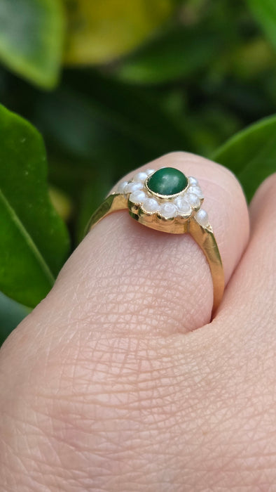 Antique: 18ct Yellow Gold Green Jade & Seed Pearl Cluster Ring