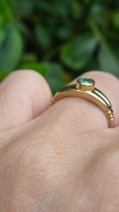 Vintage: 18ct Yellow Gold Emerald Signet Ring
