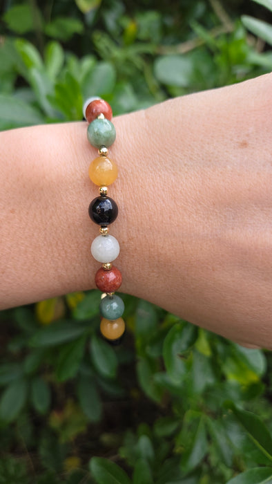 Vintage: 14ct Yellow Gold Multicolour Jade Bead Bracelet with Filigree Clasp