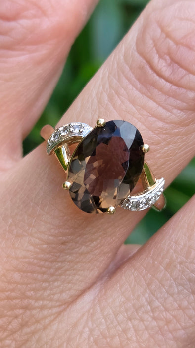 Vintage: 9ct Yellow Gold Smoky Quartz & Diamond Ring