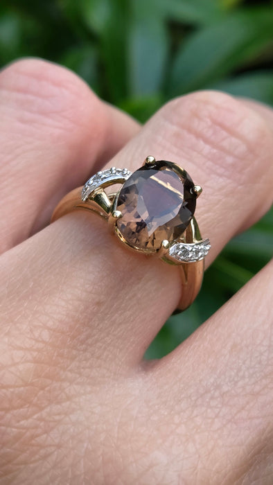 Vintage: 9ct Yellow Gold Smoky Quartz & Diamond Ring