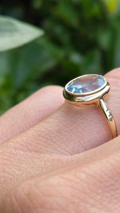 Vintage: 9ct Yellow Gold Blue Topaz Solitaire Ring — From 1966