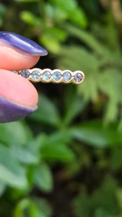 Vintage: 9ct Yellow Gold Blue Topaz Seven Stone Bar Pendant