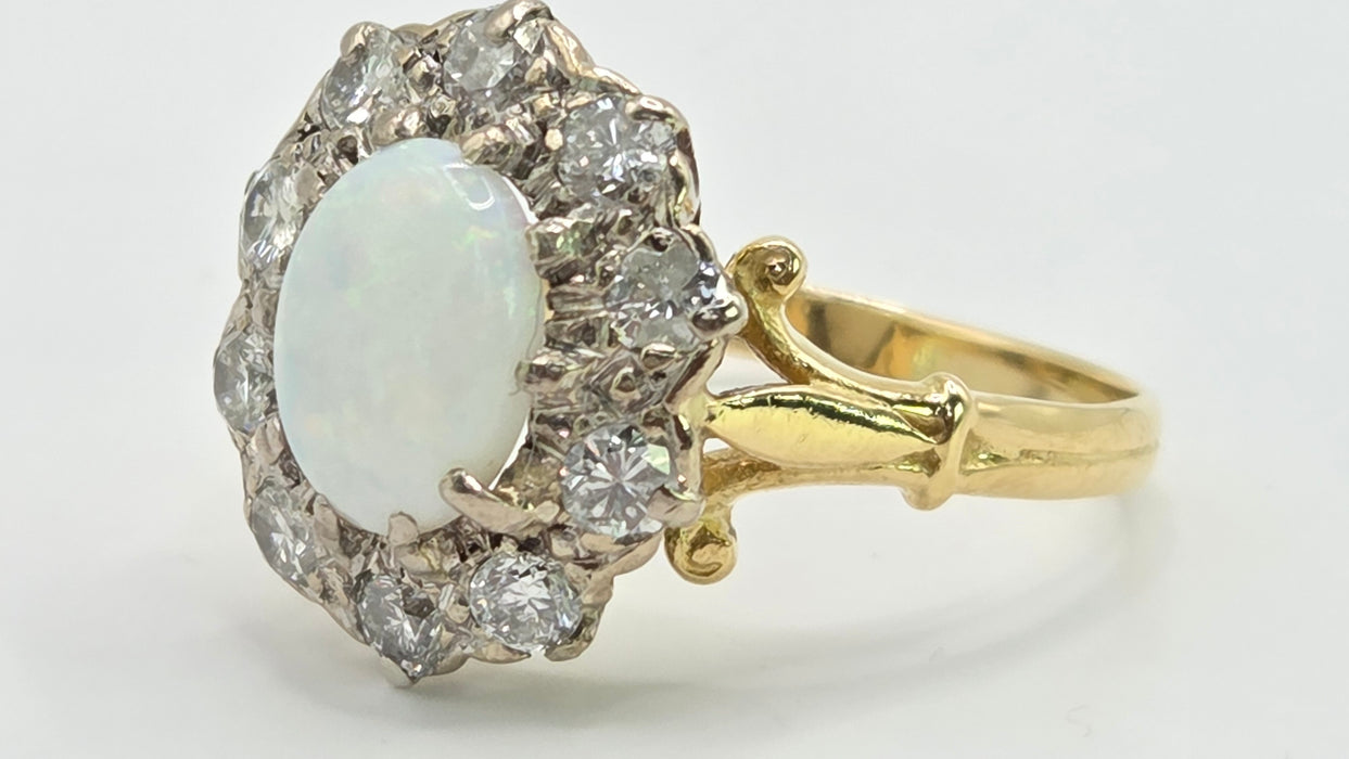 Vintage: 18ct Yellow Gold Opal 1.00ct & Diamond 0.75ct Fleur-de-lys Cluster Ring