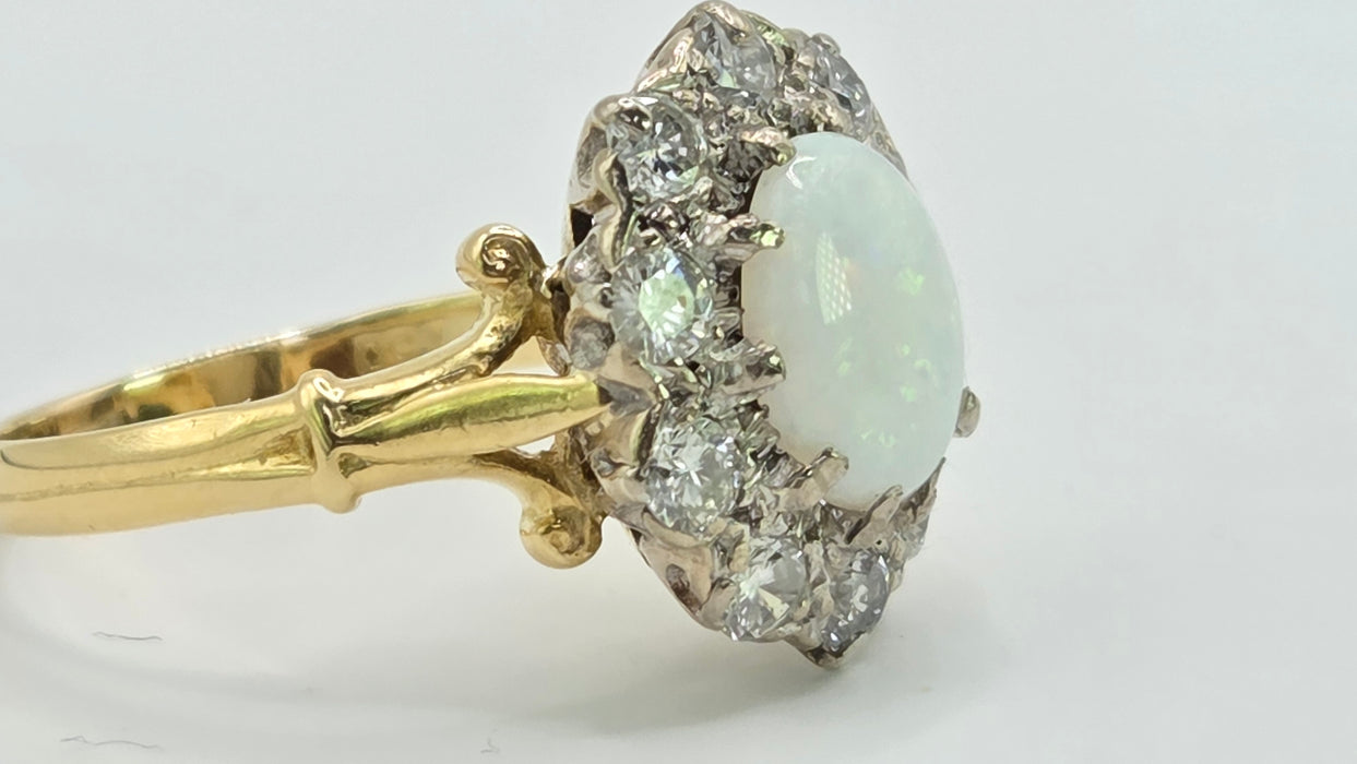 Vintage: 18ct Yellow Gold Opal 1.00ct & Diamond 0.75ct Fleur-de-lys Cluster Ring