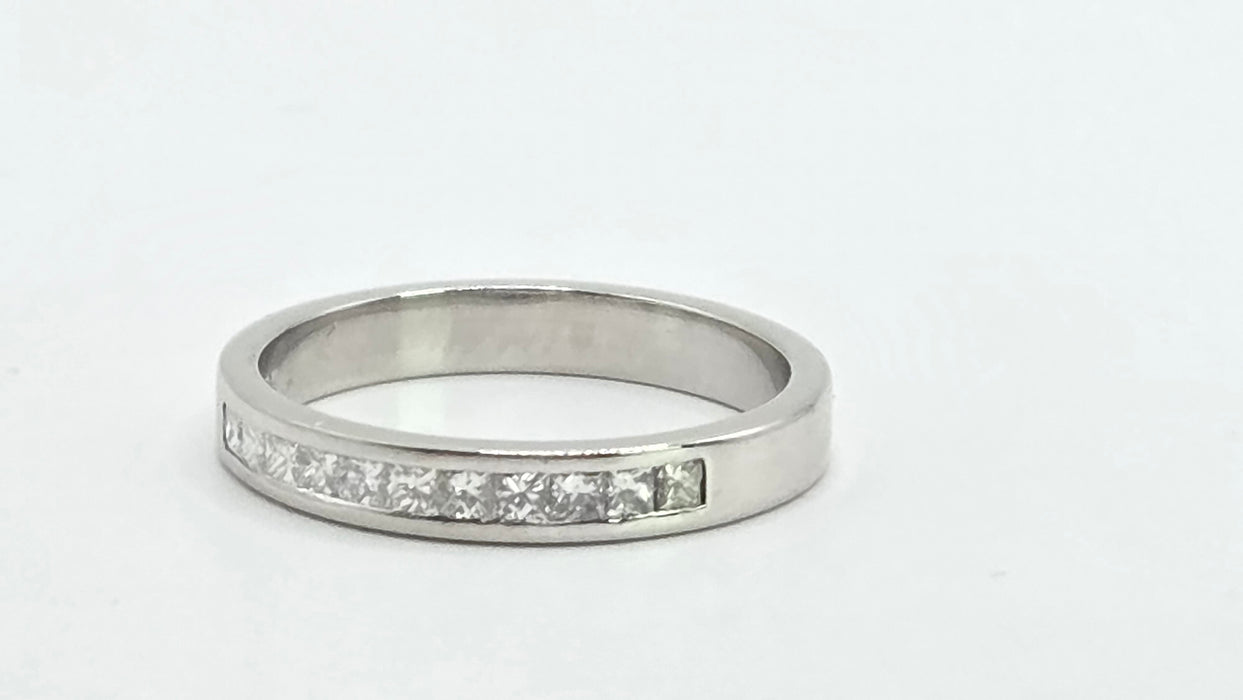 Vintage: Platinum Diamond 0.28ct Princess Cut Stacker Ring