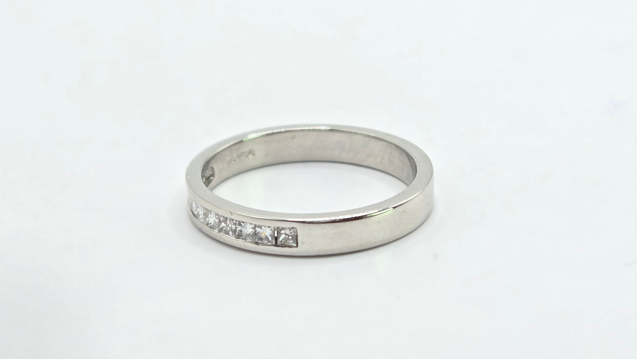 Vintage: Platinum Diamond 0.28ct Princess Cut Stacker Ring