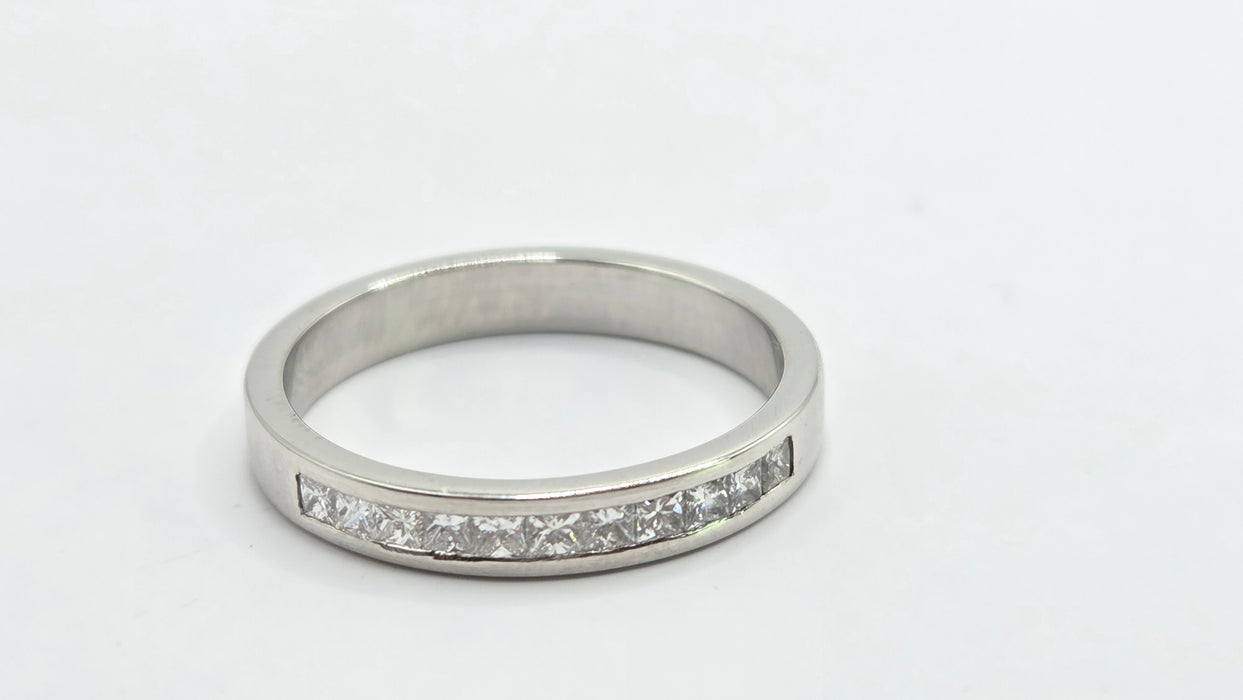 Vintage: Platinum Diamond 0.28ct Princess Cut Stacker Ring