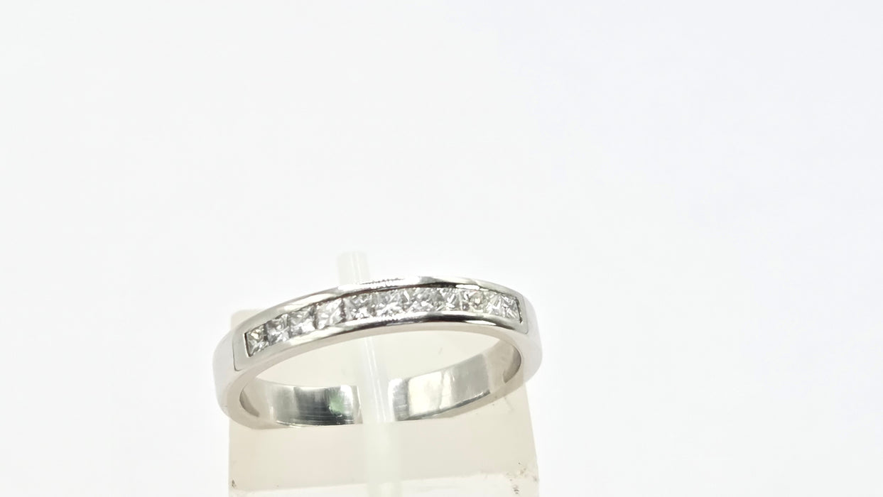 Vintage: Platinum Diamond 0.28ct Princess Cut Stacker Ring