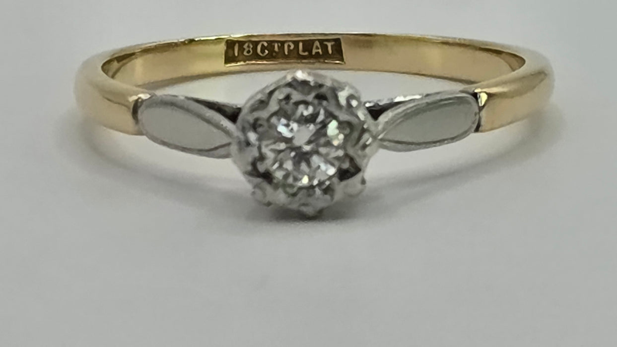 Vintage: 18ct Yellow Gold & Platinum Diamond 0.15ct Solitaire Ring