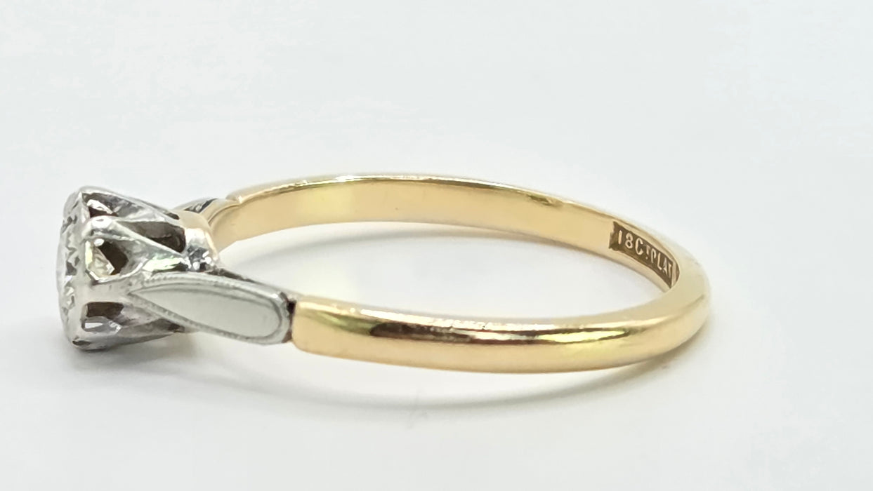 Vintage: 18ct Yellow Gold & Platinum Diamond 0.15ct Solitaire Ring