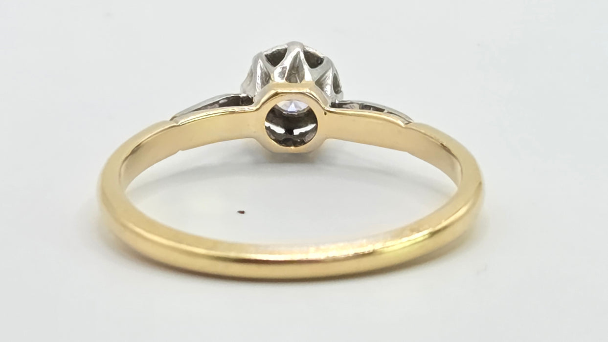 Vintage: 18ct Yellow Gold & Platinum Diamond 0.15ct Solitaire Ring