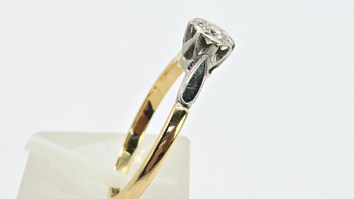 Vintage: 18ct Yellow Gold & Platinum Diamond 0.15ct Solitaire Ring