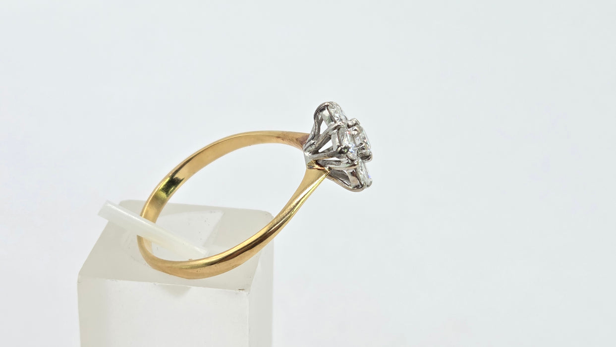 Vintage: 18ct Yellow Gold Diamond 1.45ct Seven Stone Floral Cluster Ring