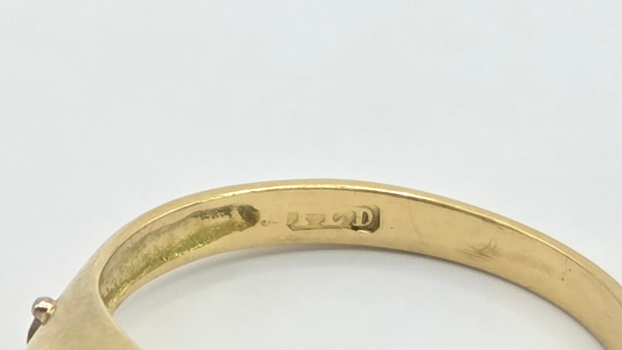 Vintage: 18ct Yellow Gold Diamond 0.05ct Solitaire Ring with White Gold Decals — From 1982