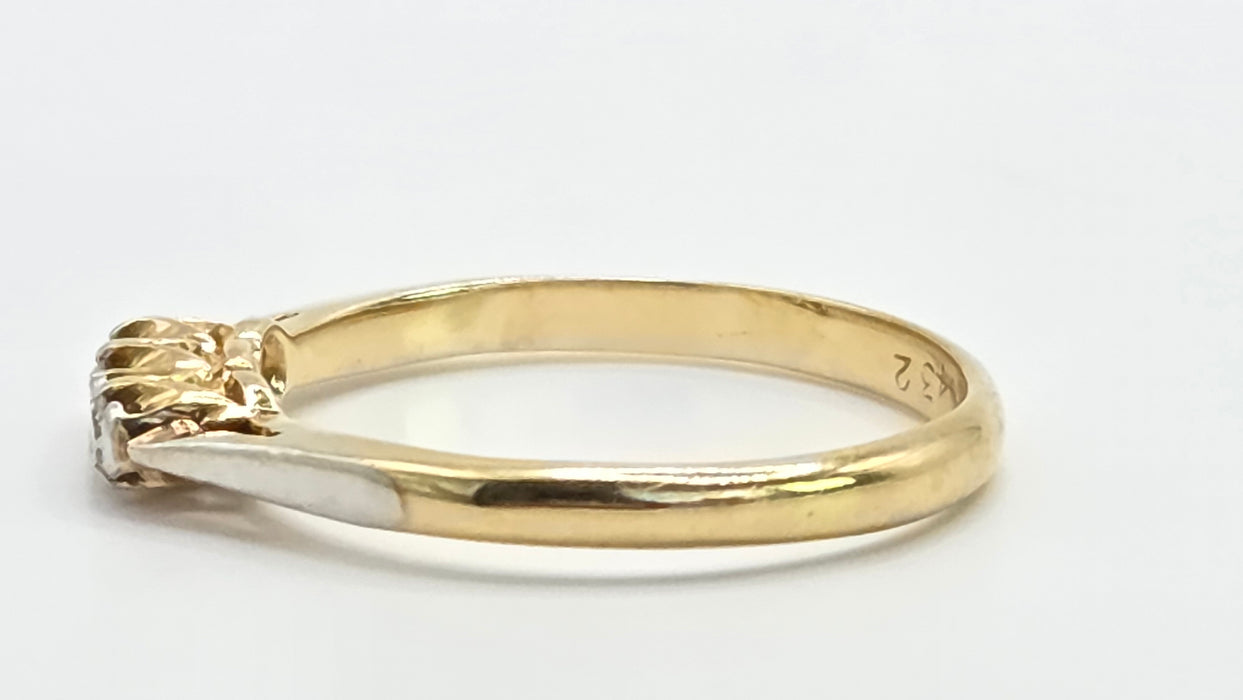 Vintage: 18ct Yellow Gold & Platinum Diamond 0.16ct Trilogy Ring