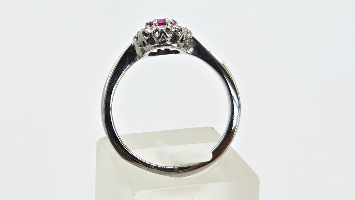 Vintage: 18ct White Gold Ruby 0.50ct & Diamond 0.24ct Oval Dress Ring