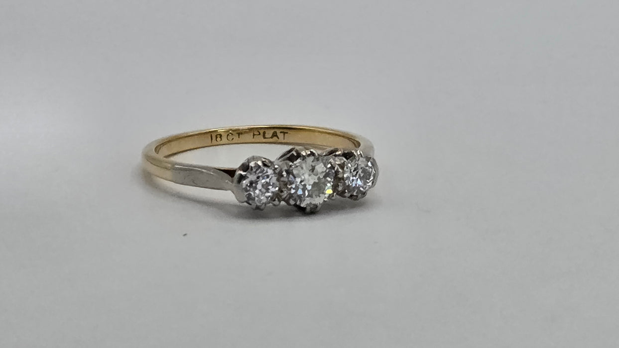 Vintage: 18ct Yellow Gold & Platinum Diamond 0.66ct Classic Trilogy Ring