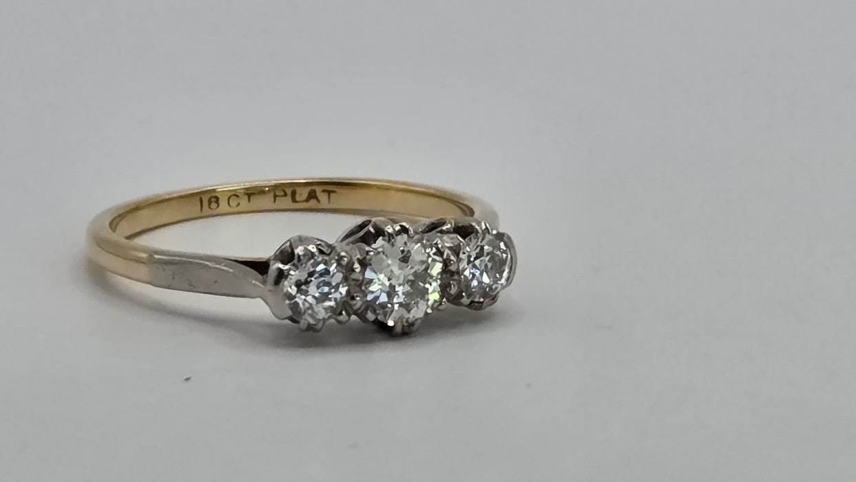 Vintage: 18ct Yellow Gold & Platinum Diamond 0.66ct Classic Trilogy Ring
