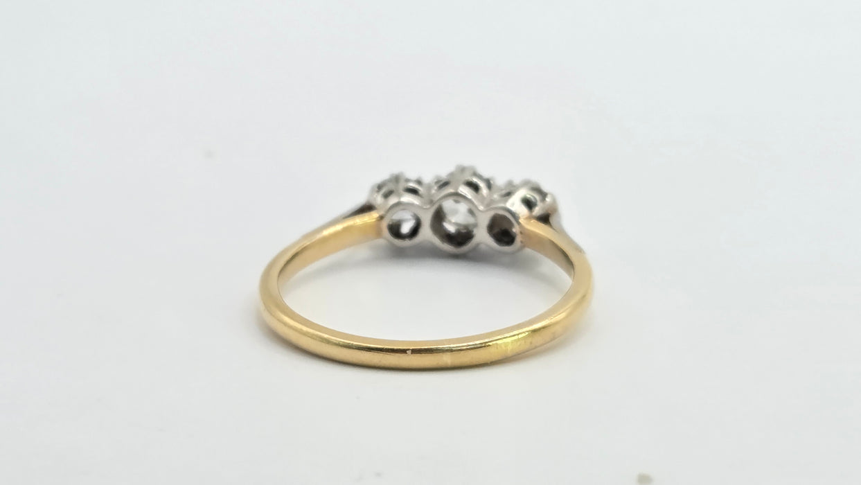 Vintage: 18ct Yellow Gold & Platinum Diamond 0.66ct Classic Trilogy Ring