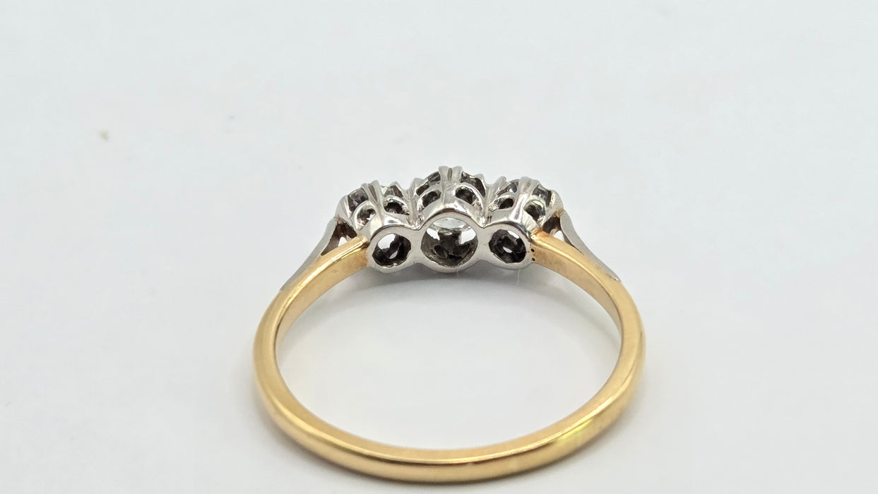 Vintage: 18ct Yellow Gold & Platinum Diamond 0.66ct Classic Trilogy Ring