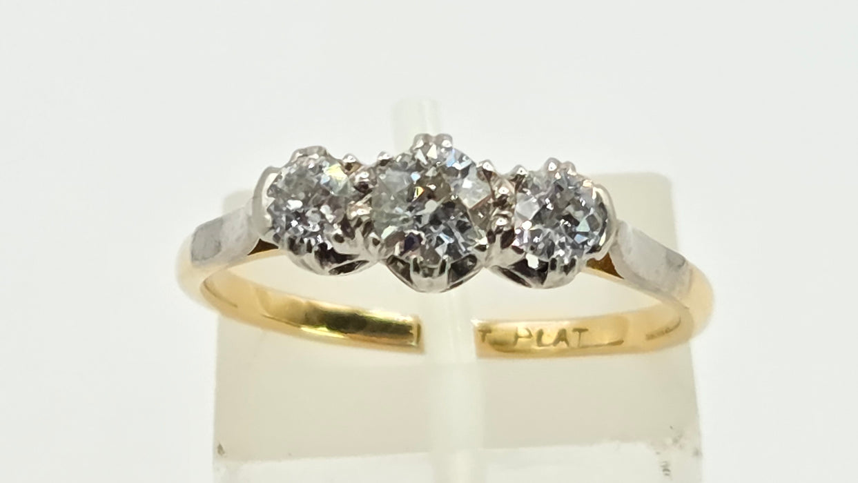 Vintage: 18ct Yellow Gold & Platinum Diamond 0.66ct Classic Trilogy Ring