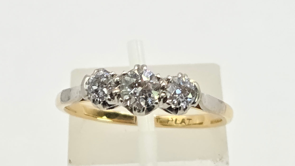 Vintage: 18ct Yellow Gold & Platinum Diamond 0.66ct Classic Trilogy Ring