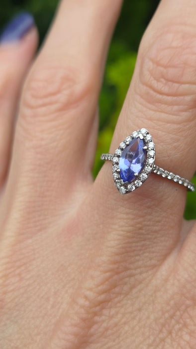 Vintage: 14ct White Gold Tanzanite & 40 Diamond Marquise Dress Ring — 0.64ct