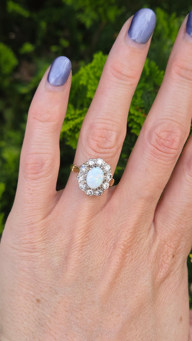 Vintage: 18ct Yellow Gold Opal 1.00ct & Diamond 0.75ct Fleur-de-lys Cluster Ring