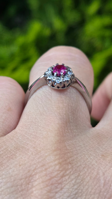 Vintage: 18ct White Gold Ruby 0.50ct & Diamond 0.24ct Oval Dress Ring