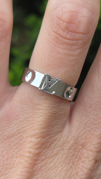 Vintage: Louis Vuitton 18ct White Gold Empreinte LV Ring
