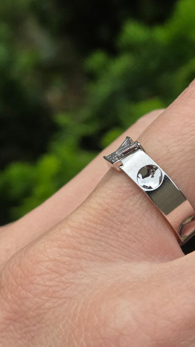 Vintage: Louis Vuitton 18ct White Gold Empreinte LV Ring