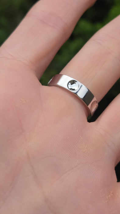 Vintage: Louis Vuitton 18ct White Gold Empreinte LV Ring