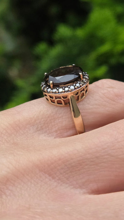 Vintage: 9ct Yellow Gold Smoky Quartz & Champagne Diamond Oval Cluster Ring