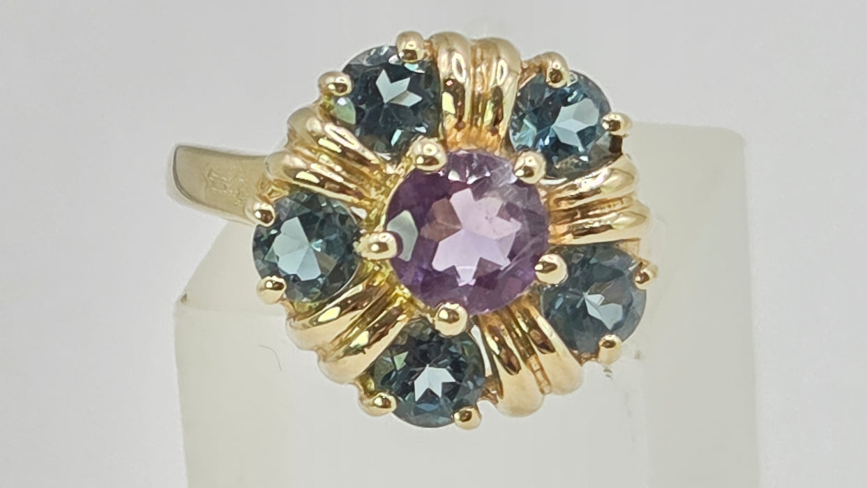 Vintage: 9ct Yellow Gold Amethyst & London Blue Topaz Flower-Head Ring