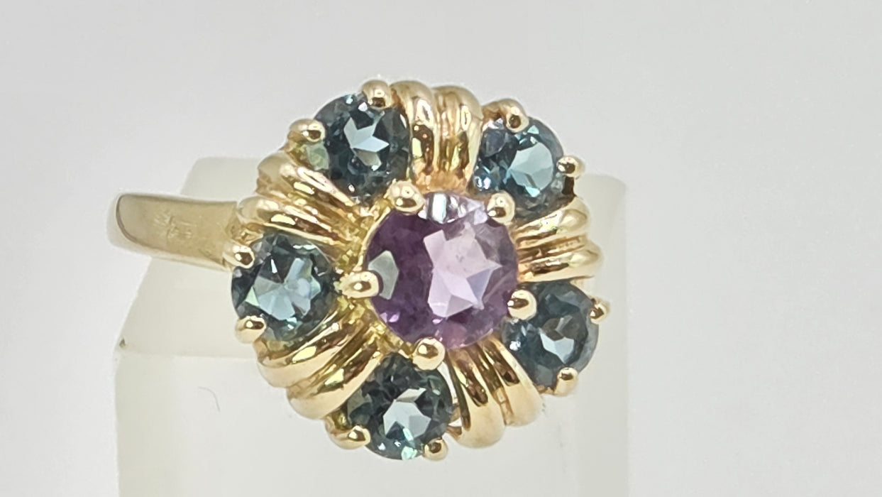 Vintage: 9ct Yellow Gold Amethyst & London Blue Topaz Flower-Head Ring