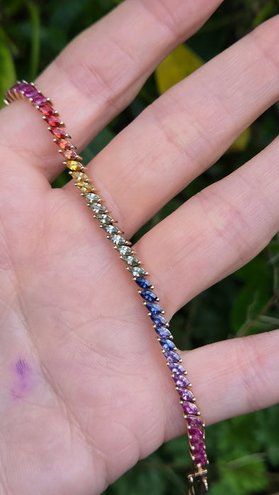 Vintage: 9ct Yellow Gold 65-Sapphire Multi-Coloured Bracelet
