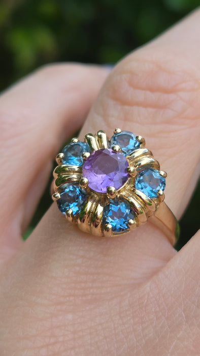 Vintage: 9ct Yellow Gold Amethyst & London Blue Topaz Flower-Head Ring