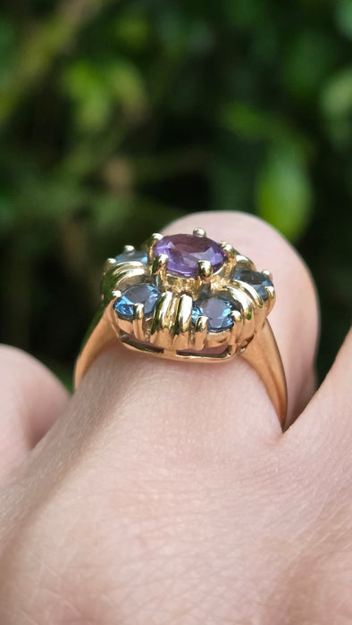 Vintage: 9ct Yellow Gold Amethyst & London Blue Topaz Flower-Head Ring