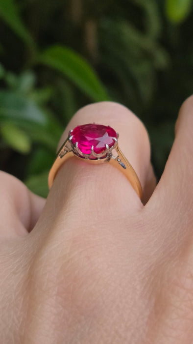 Vintage: 18ct Yellow Gold Ruby Solitaire Ring