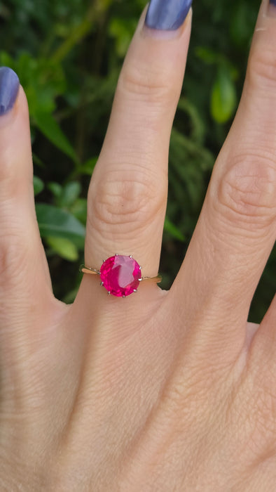 Vintage: 18ct Yellow Gold Ruby Solitaire Ring